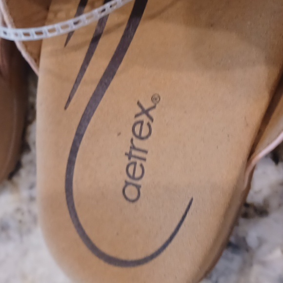 AETREX Rose Gold Rhinestone Toe Strap Arch Support Sandals Size 6 $100 NEW - Picture 3 of 13